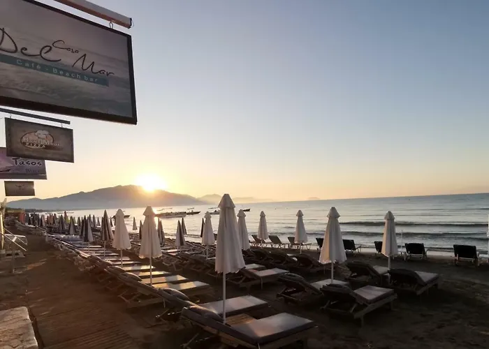 Casa Del Mar Bed & Breakfast