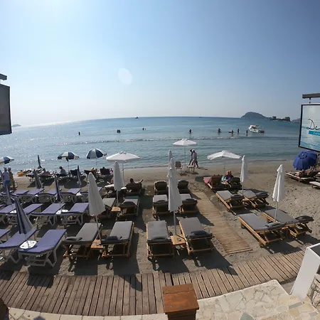 ベッド・アンド・ブレックファスト Casa Del Mar 4*